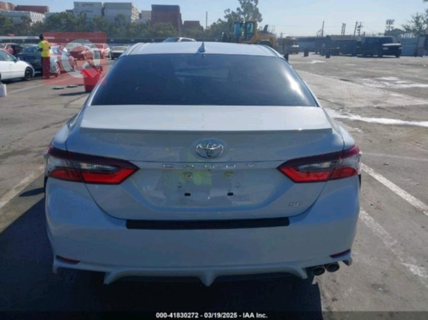 تۆیۆتا کامری